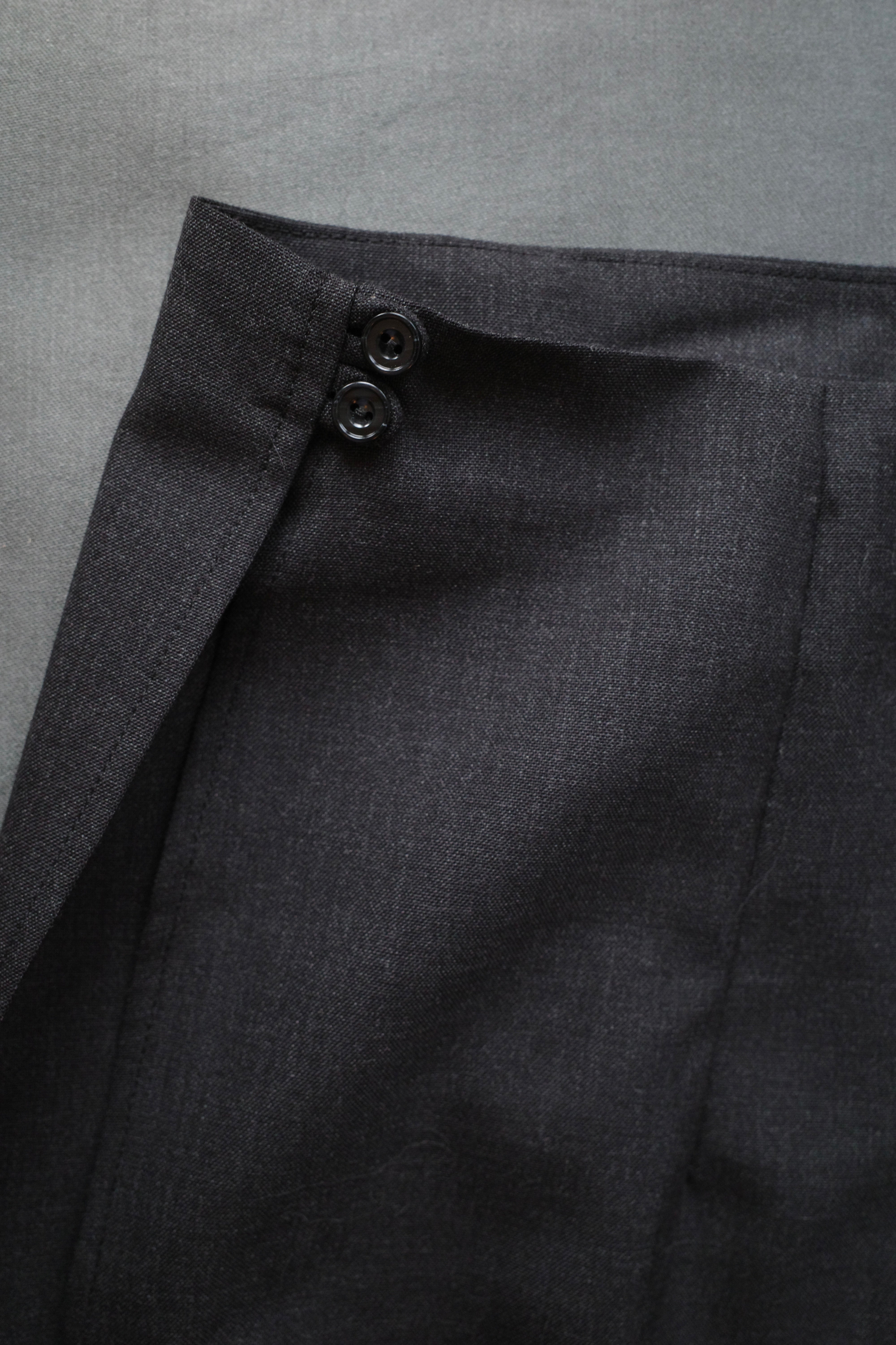 Wool Suiting Slit Skirt